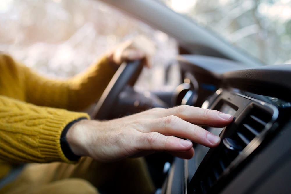 mal olor del aire acondicionado del coche